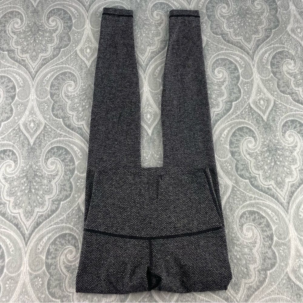Lululemon Wunder Under Pant (Hi-rise) - Picture 3 of 5